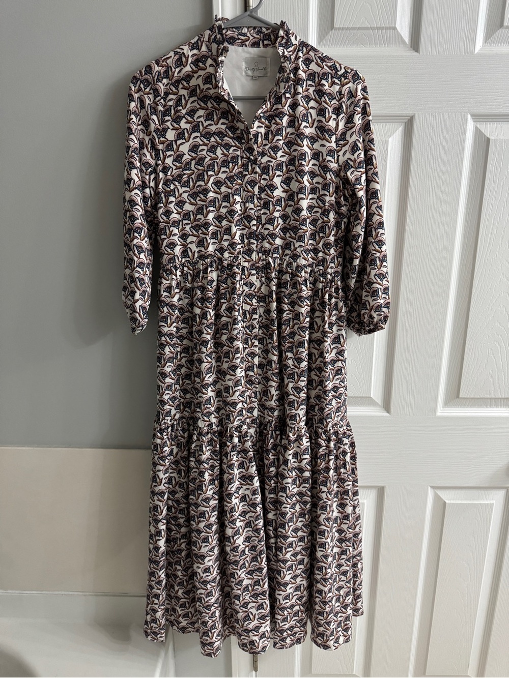 Dainty Jewell Printed Tiered Midi Dress in Cream and Navy